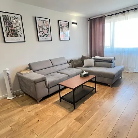 Apartment By Psie Pole *